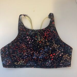 Lululemon sports bra